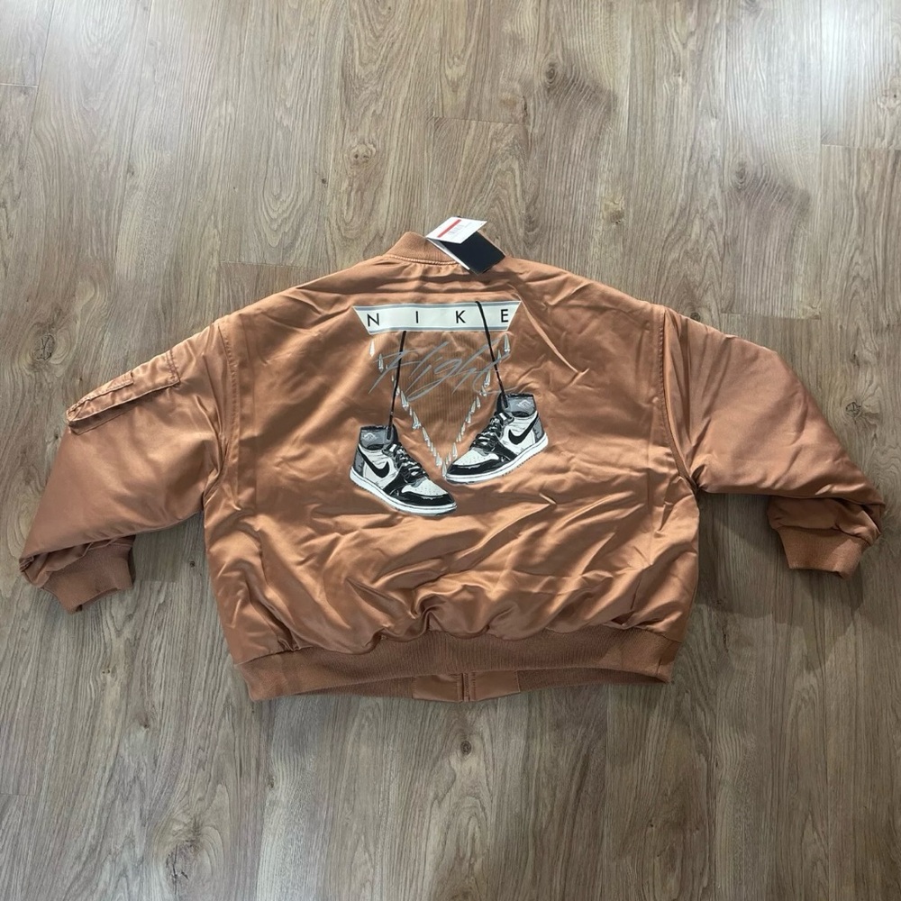 New Women’s Jordan Flight Renegade Bomber Jacket DQ9802-215 Size L Mineral Clay